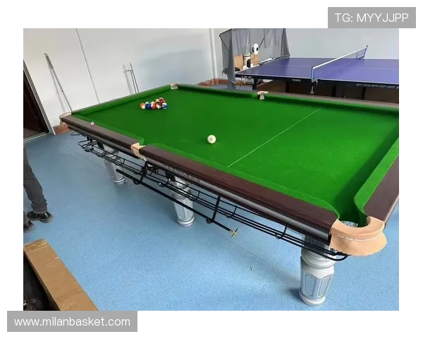 九球体育设备选择指南：优质台球桌、球杆及配件推荐与购买建议